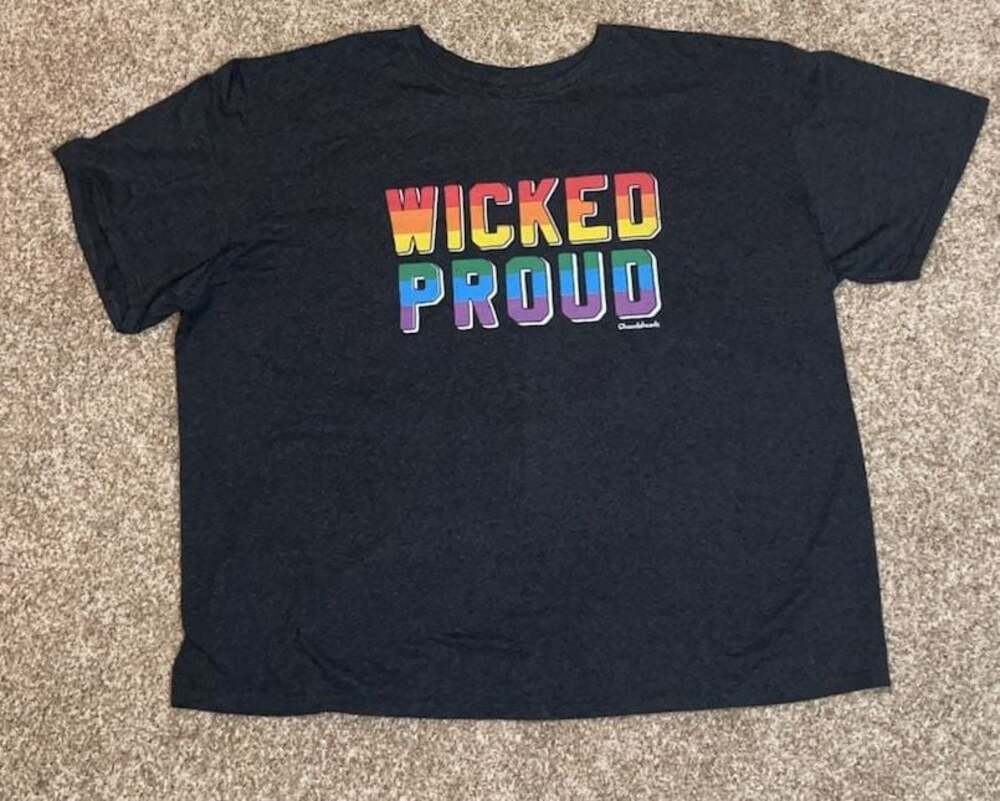 Chowdaheadz Wicked Proud Rainbow Graphic T-Shirt 2XL